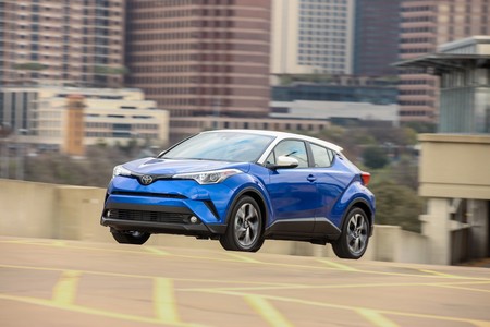 Otro Recall de Toyota. El C-HR 2019 podría perder alguna de las llantas traseras mientras está en movimiento