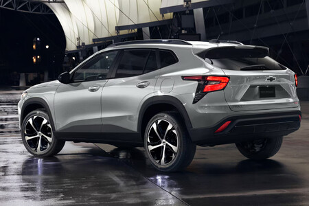 Tracker Vs Trax 2025 2