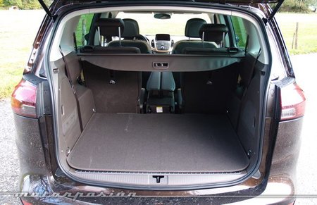 Opel-Zafira-Tourer-10