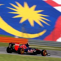 ¿Te vienes con Carlos Sainz a dar una vuelta al recién reformado Sepang?