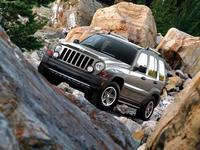 Grupo Chrysler dobla las manos ante la NHTSA