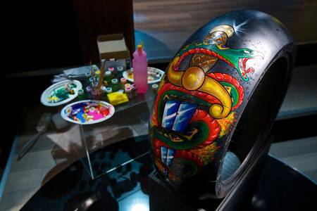 Pirelli Night Dragon, tatuajes y neumáticos para motos custom en el EICMA 2012