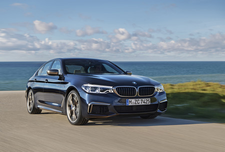 BMW M550i xDrive, todos los detalles de la prometedora antesala del M5 por M Performance