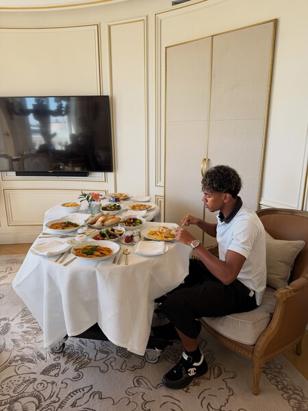 Lamine Yamal 19 Anos Mi Madre Y Mi Padre Cocinan Comida Marroqui De Guinea Y Espanola Mi Casa Es El Mejor Restaurante Del Mundo