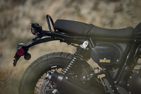 Royal Enfield Bear 650 2025 006