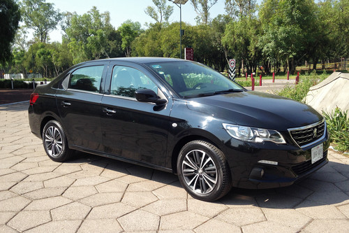 Peugeot 301 HDi, a prueba: Una interesante opción que no deberías pasar por alto para la ciduad