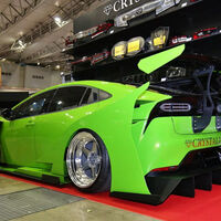 Gusto y vergüenza son dos cosas que este Prius no tiene: así de extremas lucen sus modificaciones 