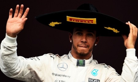 Lewis Hamilton sufre accidente en Mónaco que retrasa su llegada a Brasil