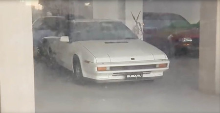 Concesionario Subaru abandonado Subaru XT