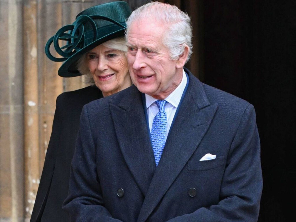 Carlos III se baja del caballo: lo que Buckingham intenta suavizar y todos deberíamos leer entre líneas