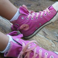 El Corte Inglés se deshace en su outlet de las últimas tallas en zapatillas Converse con hasta un 60% de descuento 