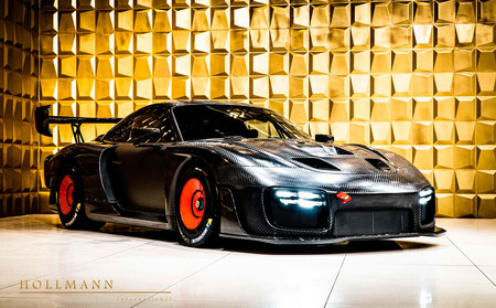 Uno de los únicos 77 Porsche 935 Clubsport vestido de fibra de carbono está a la venta, pero no es barato: 1,45 millones de euros