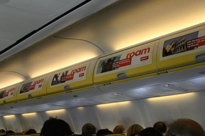 Publicidad en aviones, aprovechando las audiencias cautivas