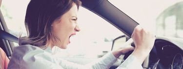 Los que te van comiendo el culo, los camioneros y los analfabetos aparcando. Seguramente estés de acuerdo con las 10 cosas que más sacan de quicio a los conductores