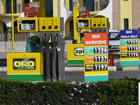 Gasolinera-oro