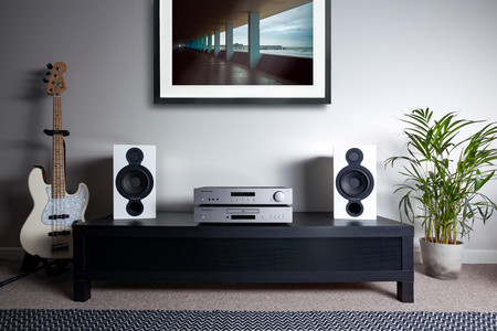 Cambridge Audio presenta el AXR100D, su nuevo receptor-amplificador estéreo para los amantes del HiFi