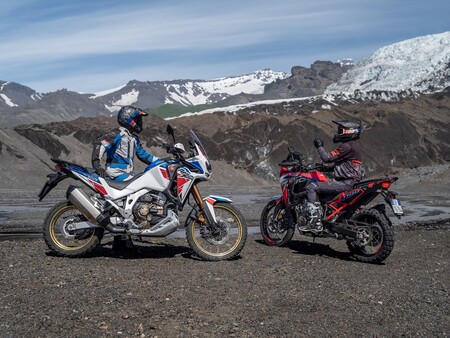 Las Honda CRF1100L Africa Twin se renuevan para 2022: retoques estéticos y cambio DCT mejorado