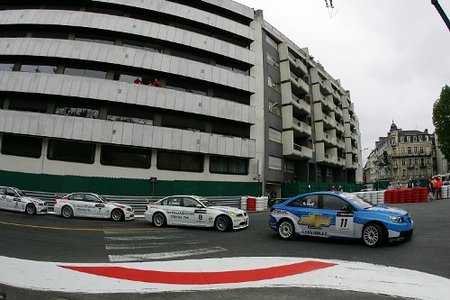 Doblete de Chevrolet en un fin de semana loco de WTCC