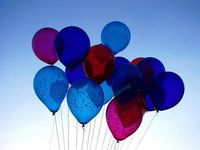 Bajar prestaciones o subir precios