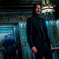 Una de las pocas personas que ayudaron a Keanu Reeves en John Wick 3 era un viejo conocido al que (casi) salvó 16 años antes en otro universo 