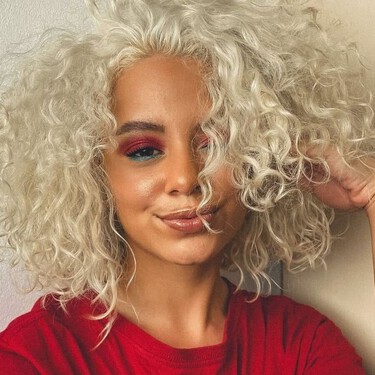 Rizos bien marcados y sin frizz: ocho productos que transforman la melena