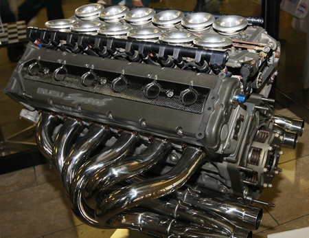 Isuzu P799WE V12 - F1