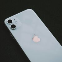Un antiguo empleado de Apple advierte sobre iOS 18 y su rendimiento. Si tienes un móvil antiguo, no tengas prisa por actualizar