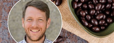 Chris Damman, experto en microbiota: “Mi postre saludable favorito son los pistachos con chocolate negro. Tienen fibra, grasas buenas y proteínas” 