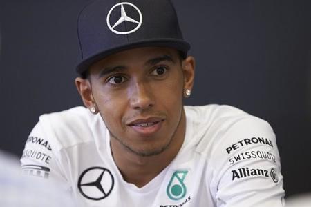 Lewis Hamilton aún no piensa en renovar