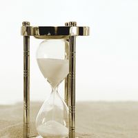 Continúan las dudas con el control horario: las horas extra no remuneradas aumentan un 10%