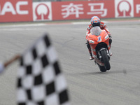 Casey Stoner, el podium, y la moto