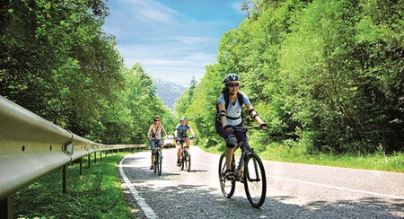 Normas de circulación que tienes que saber para montar en bici segun la DGT