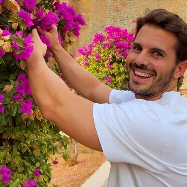Álvaro Pedrera, experto en jardinería: "Si riegas tus plantas una vez a la semana como rutina, estás cometiendo uno de los errores que más plantas se ha cargado" 