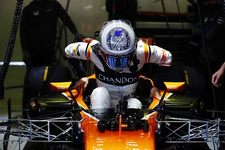 Webber dice que Fernando Alonso no acaba el año en McLaren Honda. ¿Por qué tenemos que creerle?