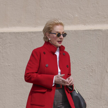 Carolina Herrera aprobaría con nota estos jeans pura tendencia que llevaremos en los looks más elegantes en primavera/verano 2026 