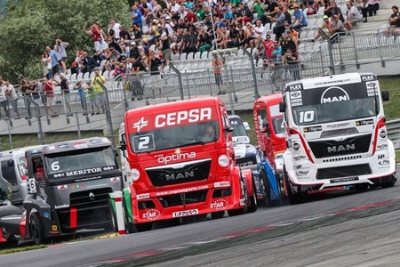 Antonio Albacete sale líder del Red Bull Ring