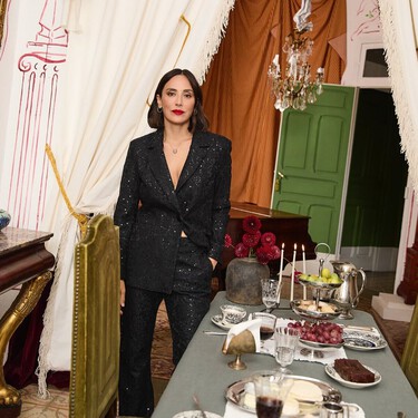 Estas son las bailarinas más vendidas de Gioseppo: mitad animal print, mitad tachuelas 