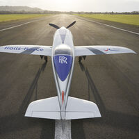 El avión eléctrico de Rolls-Royce completa su primer vuelo con éxito y pretende superar los 480 km/h