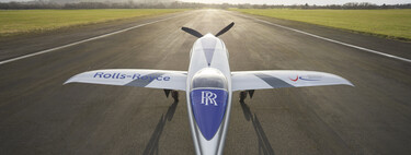 El avión eléctrico de Rolls-Royce completa su primer vuelo con éxito y pretende superar los 480 km/h