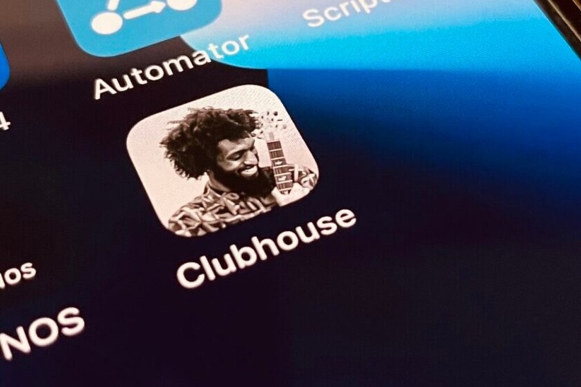Clubhouse le dice adiós a las invitaciones: desde ahora cualquier persona podrá registrarse y tener una cuenta