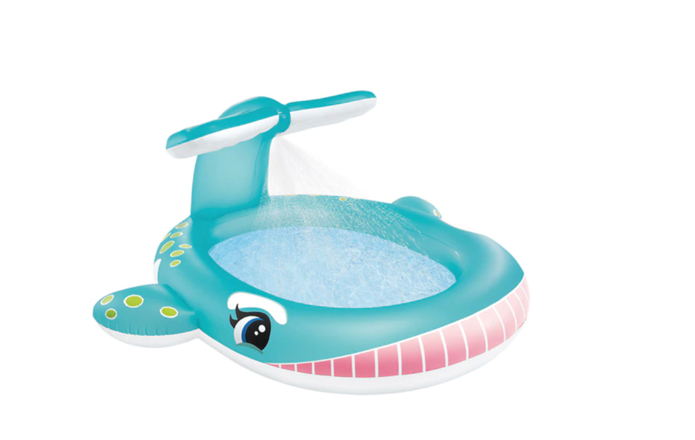 Divertida piscina infantil con forma de ballena y ducha que sale desde la cola.