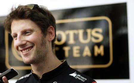 Romain Grosjean deja entrever que seguirá en Lotus