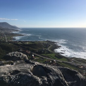 La villa marinera que lo tiene todo para una escapada de verano: playas limpias, historia y marisco de primera 