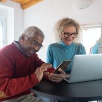 El 53,0% de los mayores de 50 años prevé formarse en habilidades digitales