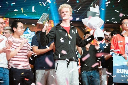 Hunterace, el chico maravilla del Heartstone europeo, es el primer Master de la historia