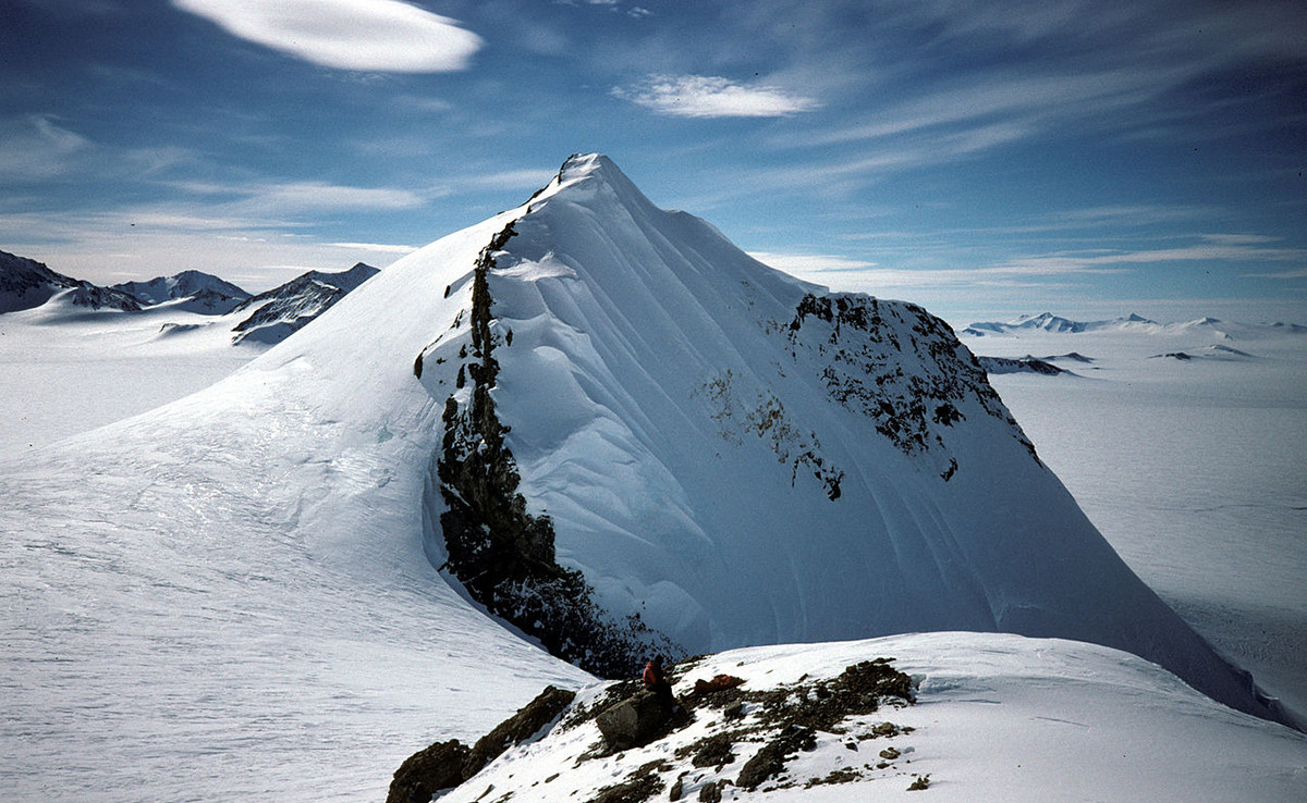 Reino Unido acaba de descubrir su nueva montaña más alta. Y está en la Antártida Reino Unido acaba de descubrir su nueva montaña más alta. Y está en la Antártida
