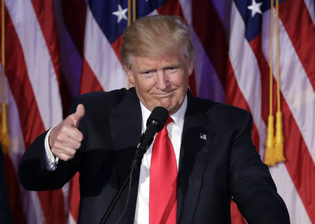 Por qué acusar a Facebook de favorecer a Trump es una paradoja y qué hay de cierto en ello