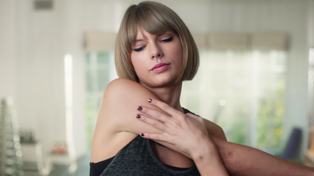 El 'batacazo' de Taylor Swift en un anuncio de Apple Music, dispara accidentalmente las ventas de Drake