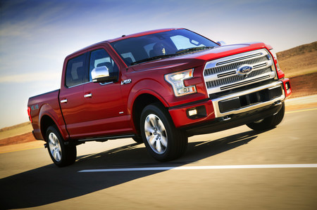 Las cosas parecen peor de lo que creíamos. Ford suspenderá la fabricación de más modelos