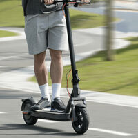 Xiaomi tiene rebajado ahora este patinete eléctrico con buena autonomía y potencia 